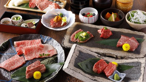 Tempahan pakej daging panggang Kyoto di Gion Yamanamian, rangkaian restoran daging panggang popular di Kyoto termasuk tempahan tempat duduk