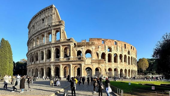 Akses Colosseum, Roman Forum & Palatine Hill dengan Panduan Audio