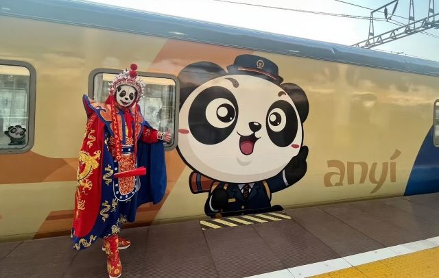 呼倫貝爾號豪華專列|哈爾濱+伊春+漠河+雪鄉+長白山+延吉