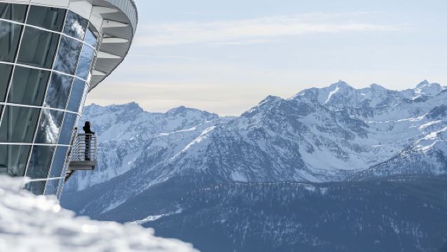 Courmayeur: Skyway Monte Bianco Cable Car Return Ticket