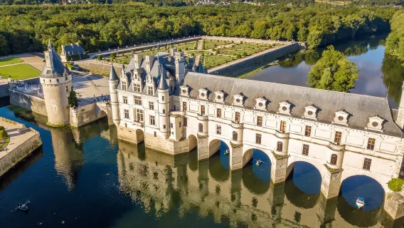 Loire Valley 1-day tour from Paris, France (Chambord Castle + admission ticket+ Wine Tasting)