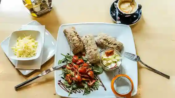 Private and personalized Budapest food tour with a local guide