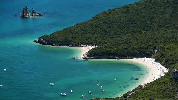 Arrábida Natural Park yacht tour from Lisbon