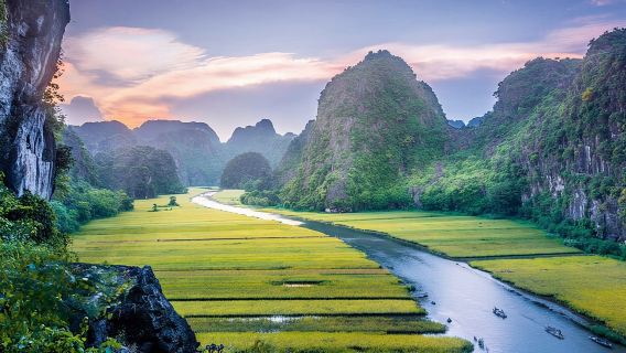 Tour di lusso di Ninh Binh di un'intera giornata da Hanoi