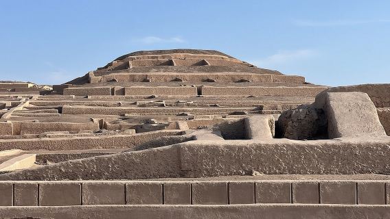 Besichtigung der Pyramiden von Cahuachi und der Textilwerkstatt