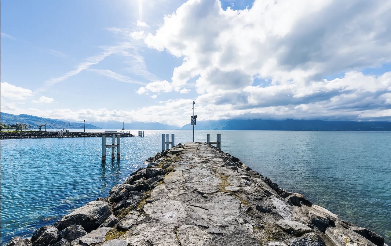 瑞士蘇黎世老城+蘇黎世湖+班霍夫大街【中文專車-舒適純淨】