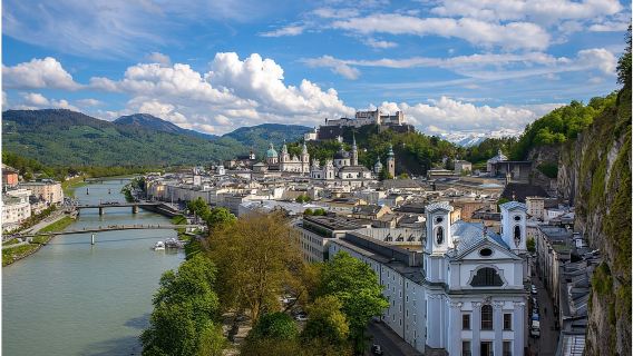 Salzburg & Wolfgang Lake 1-day tour from Munich