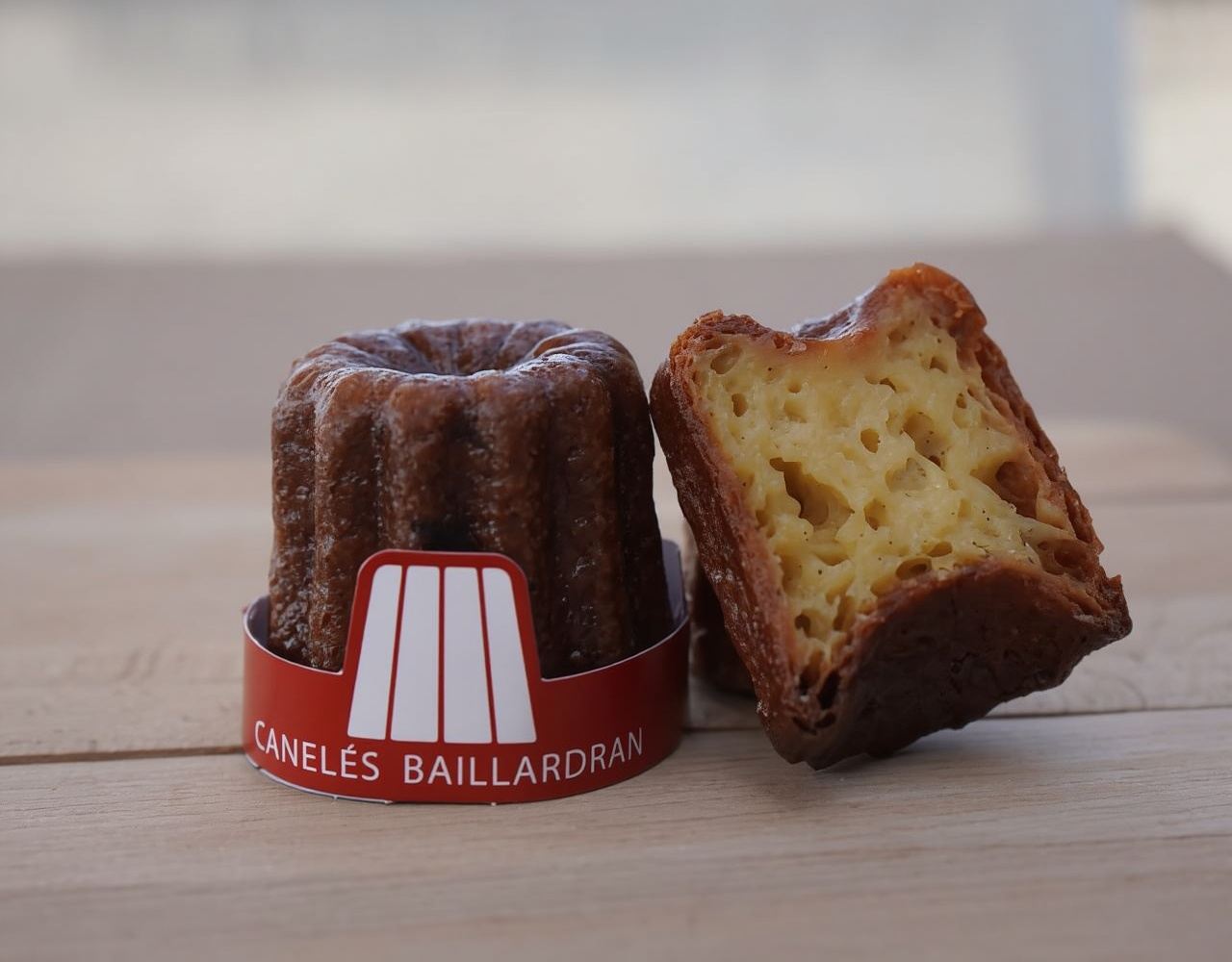 Bordeaux: Flusskreuzfahrt mit Kommentaren, Wein und Canelés