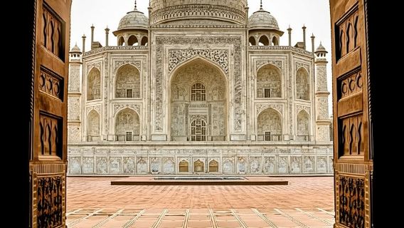 Agra : Taj Mahal & Agra Fort Sunrise Tour from Agra Same Day