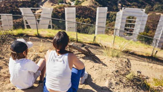 Private photoshoot at the Hollywood Sign (French or English)