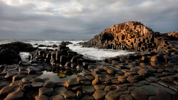 From Belfast: Giant's Causeway Full-Day Guided Tour