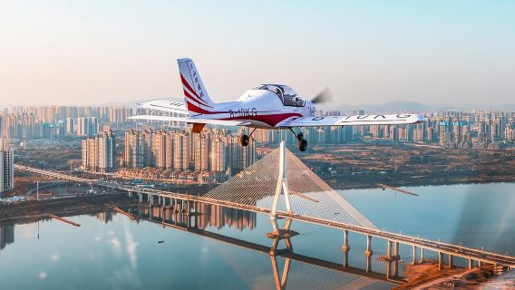 湖南株洲山河通航固定翼飛行/可駕駛/株洲蘆淞機場【帶飛教學講解+飛機合影+送15-30秒運動相機拍攝視訊】