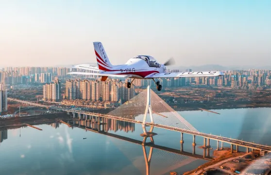 湖南株洲山河通航固定翼飛行/可駕駛/株洲蘆淞機場【帶飛教學講解+飛機合影+送15-30秒運動相機拍攝影片】