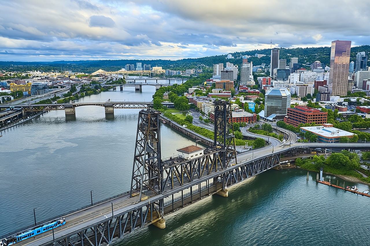 Portland City Tour: Views and News (Our Best Selling Tour!)