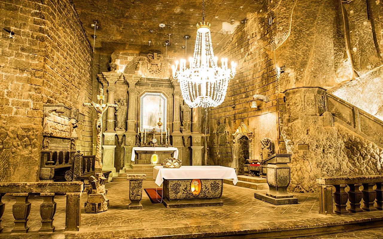 Wieliczka Salt Mine guided tour with hotel transfers