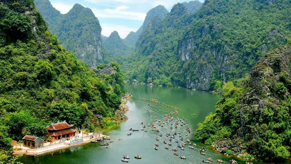 tour di un giorno a Hanoi alla baia di Ha Long terrestre di Ninh Binh (antica capitale Hoa Lu, complesso paesaggistico di Trang An e Muong)
