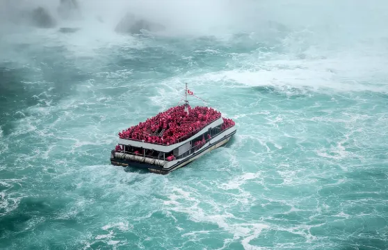 紐約出發尼亞加拉瀑布1日遊連"霧中少女號"遊船