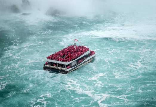 Niagara Falls 1 Day Tour from NYC with Maid of the Mist Boat Ride