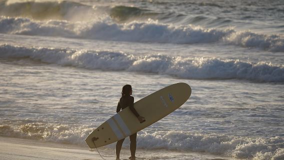 Palermo: Lezione di Surf con Istruttore Certificato