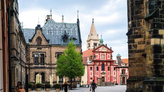 3-Hour Prague Castle & Interiors Tour