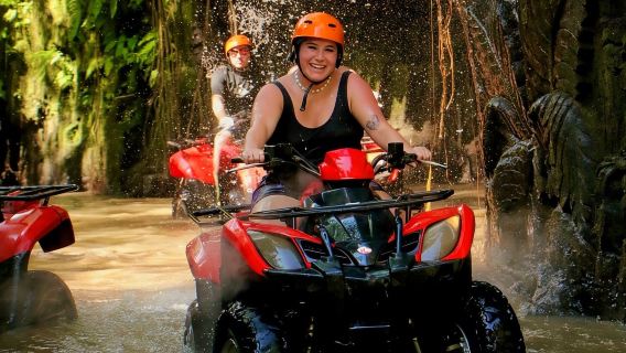 Bali Dschungel-ATV-Abenteuer: Flüsse, Höhlen & Wasserfälle