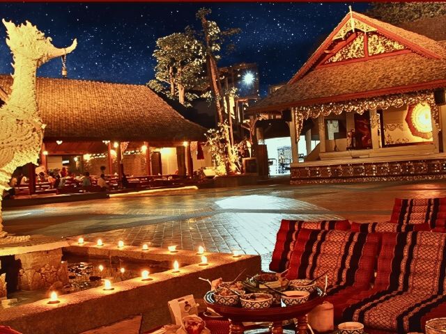 เชียงใหม่: ประสบการณ์ดินเนอร์แบบขันโตกพร้อมบริการรับส่งจากโรงแรม