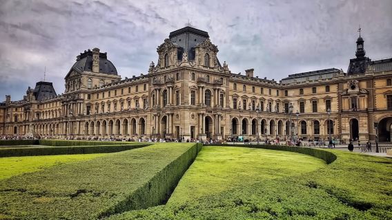 法國＋巴黎＋羅浮宮＋巴黎聖母院一日遊／行程可調－可訂製多日