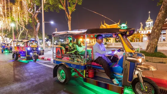 Bangkok: Tuk Tuk Adventure Chinatown Michelin Food & Temples by Trip from 587 THB
