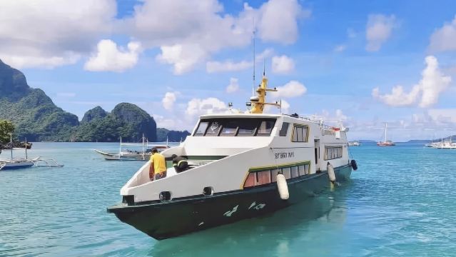 Schnelle Fähre für die Einzelfahrt von Coron nach/zurück nach El Nido