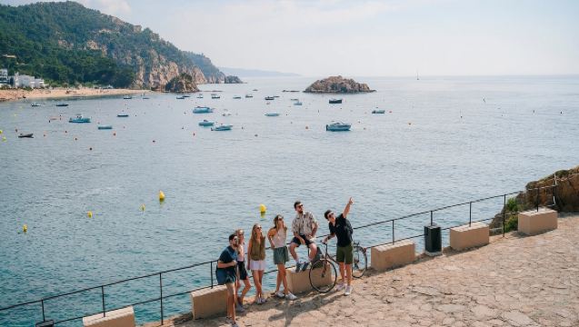 A Trio of Cities: Montserrat, Girona and Costa Brava - Full-Day Tour