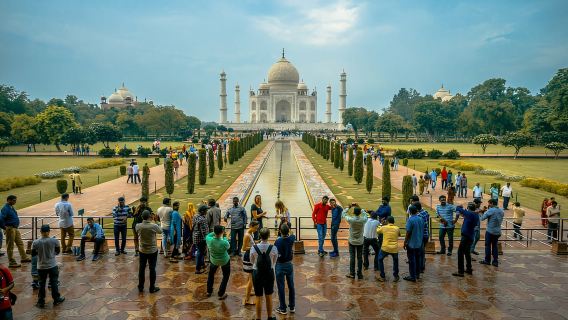 Taj Mahal: Tour Organizzati Condivisi con Trasferimento da Nuova Delhi