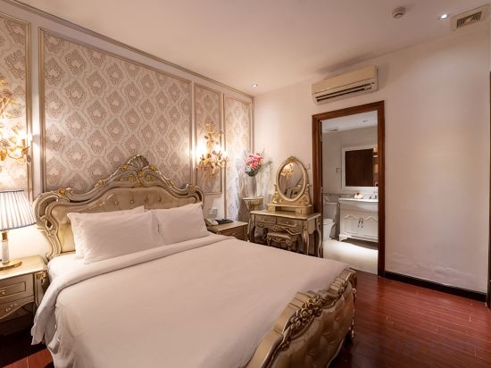 The White Hotel 8A Thai Van Lung Room Type - Superior Room with No Window