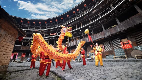 1-8 person VIP small group Nanjing Yunshuiyao + Yongding Tulou King double attraction 1-day tour pure play