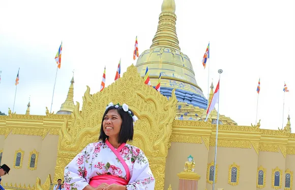 棉蘭市出發全日獨立包團遊覽多巴湖景觀及卡羅高地