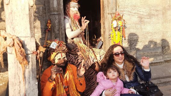 Tour guidato di un giorno ai siti patrimonio dell'UNESCO di Kathmandu: 2 o 4 siti