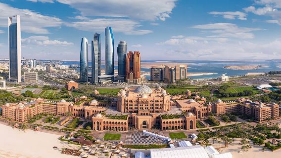 Perjalanan ke Abu Dhabi dan Masjid Sheikh Zayed dengan SUV dari Dubai