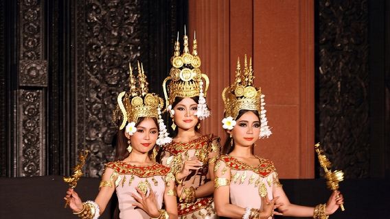 Siem Reap: spettacolo di danza Apsara e cena con trasferimenti in tuk-tuk