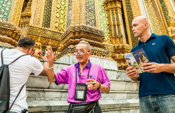 【金牌講解】泰國曼谷丹嫩沙多水上集市+美功鐵道市場+大皇宮一日遊