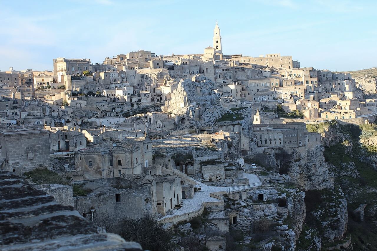 Matera Walking Tour with Casa Grotta & Rock Church Entry