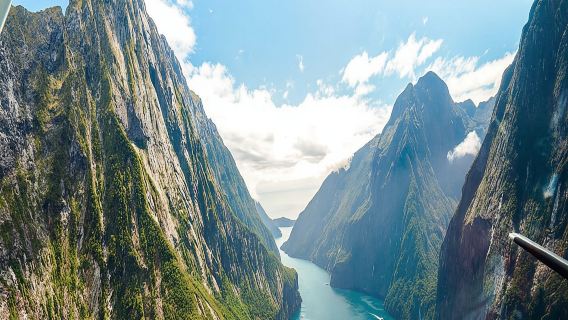 Desde Wanaka: vuelo panorámico sobre Milford Sound y los glaciares