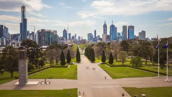Melbourne: City Highlights & Hidden Gem Private Walking Tour