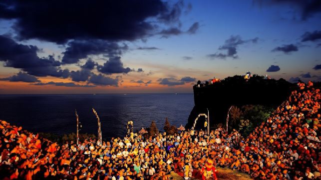 峇里島：克差火舞表演及烏魯瓦圖寺入場門票