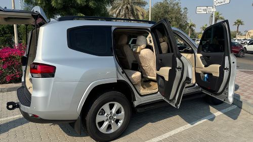 Dubai Airport (DXB): Private Arrival or Departure Transfers Transfer Services 1