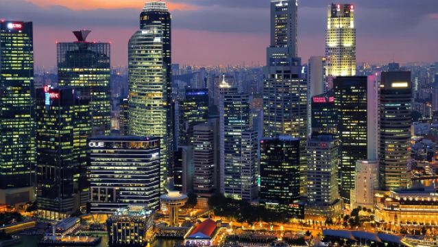 Singapore Customized Private Charter: Jewel Changi Airport Pick-up + Singapore Landmark Tour