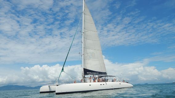 Panama City: All-Inclusive Catamaran Cruise to Taboga Island