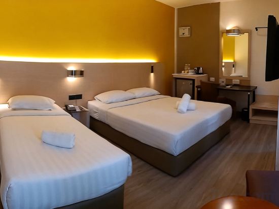 Hotel Sentral Georgetown @ City Centre Room Type - Triple Room Hotel Sentral Georgetown @ City Centre Room Type - Triple Room