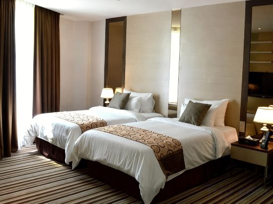 Goldsands Hotel Langkawi Room Type - Deluxe Premier Twin