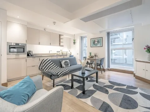 Kula London - Tower Hill