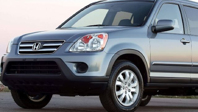 Perjalanan dari Siem Reap ke Phnom Penh dengan Mobil Pribadi atau Minivan