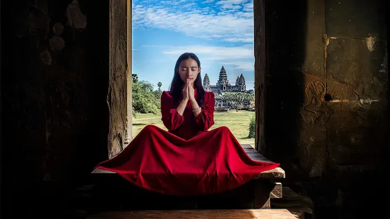 Featured tour with 116 reviews: 1-day private charter tour of Angkor Wat small circuit in Siem Reap, Cambodia [Angkor Wat + Bayon Temple + Phnom Bakheng]